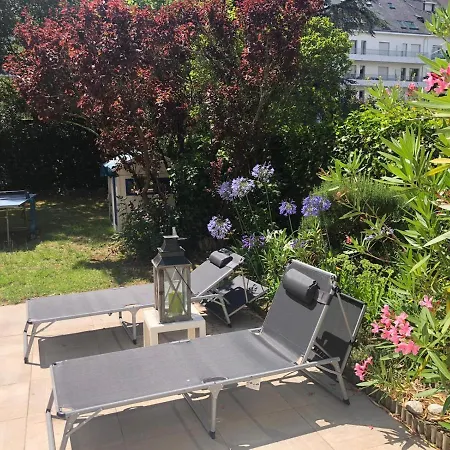 בית נופש Plage A Pied, Maison 12 Pers Avec Jardin