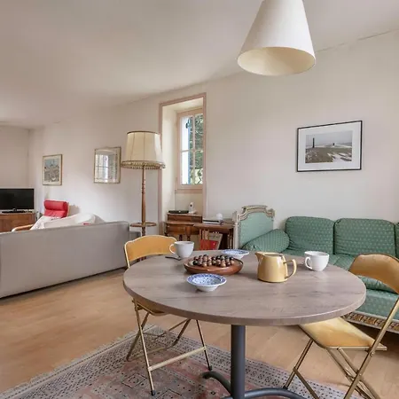 Дом отдыха Plage A Pied, Maison 12 Pers Avec Jardin Ла-Боль-Эскублак